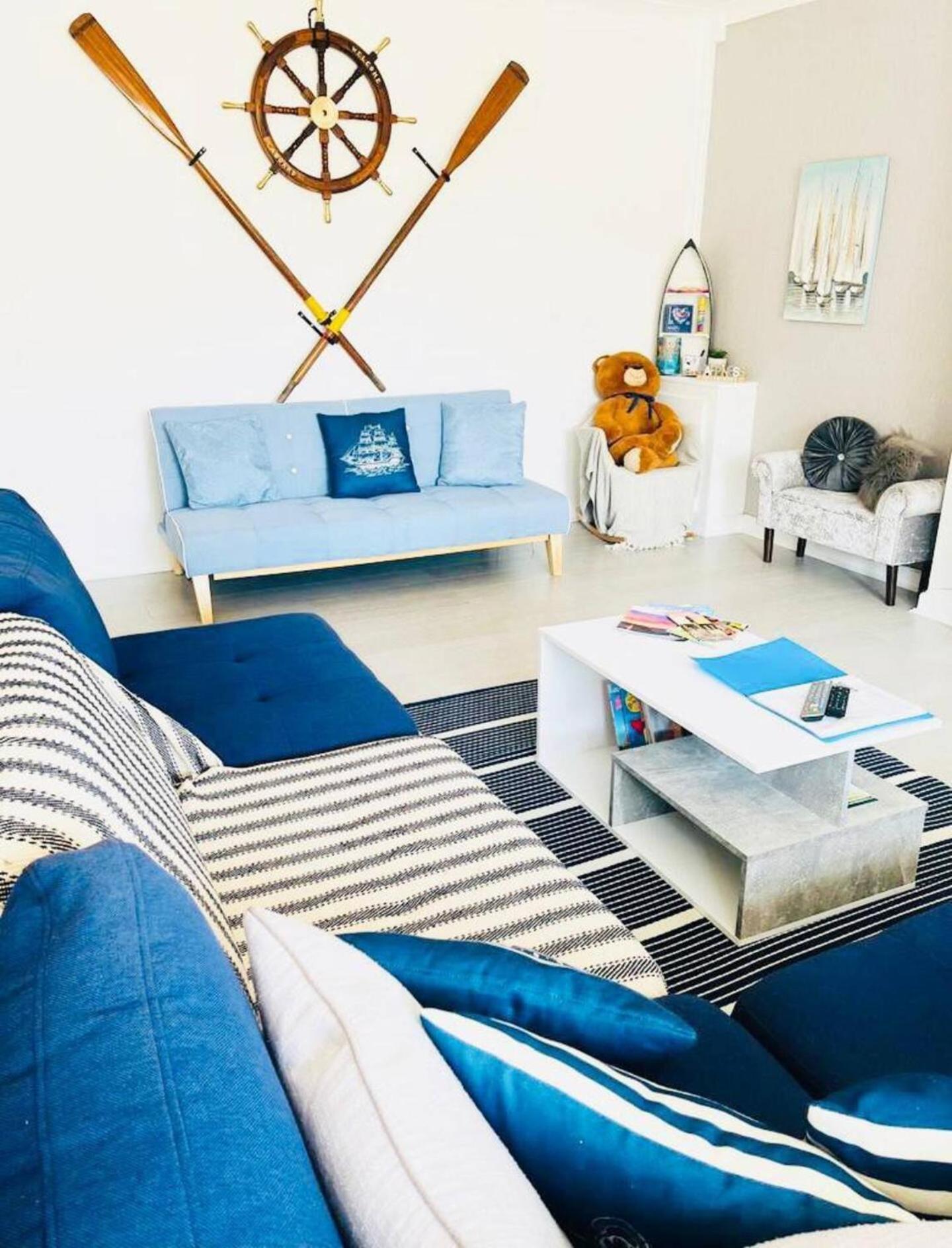 Stunning 3 Double Bedroom Beach Front Apartment Portsmouth Exterior foto
